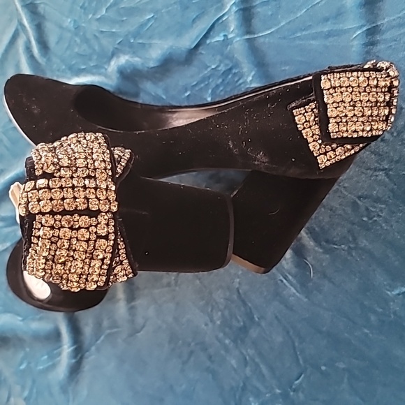 NIB Tory Burch velvet Josephine pumps - Picture 5 of 8